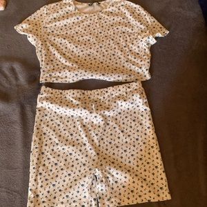 2 piece / good for the summer